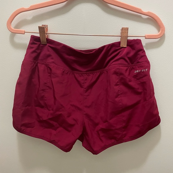 Nike dry fit running shorts - Picture 2 of 3